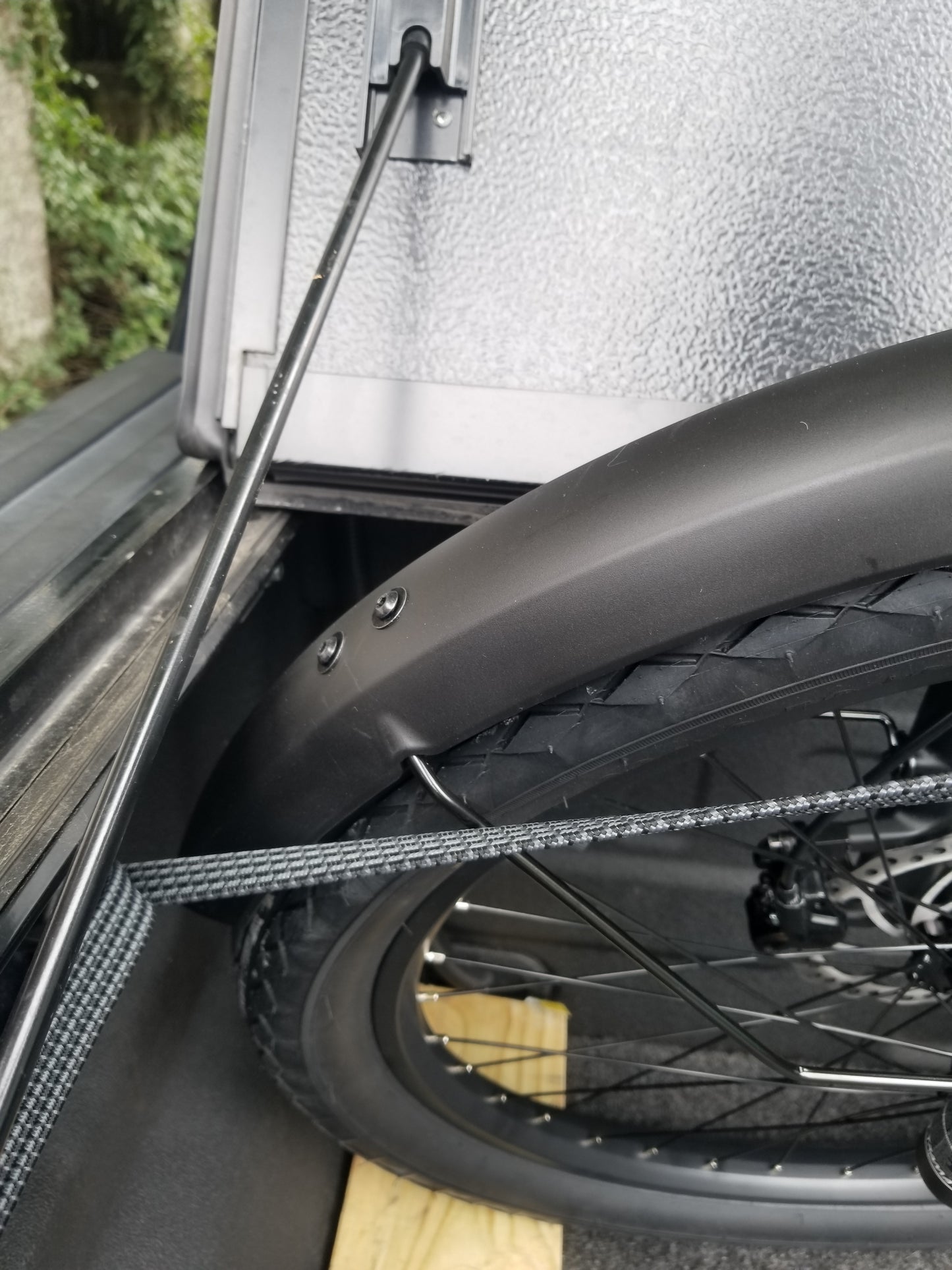 E-Z Rack | Truck Bed Bike Clamp