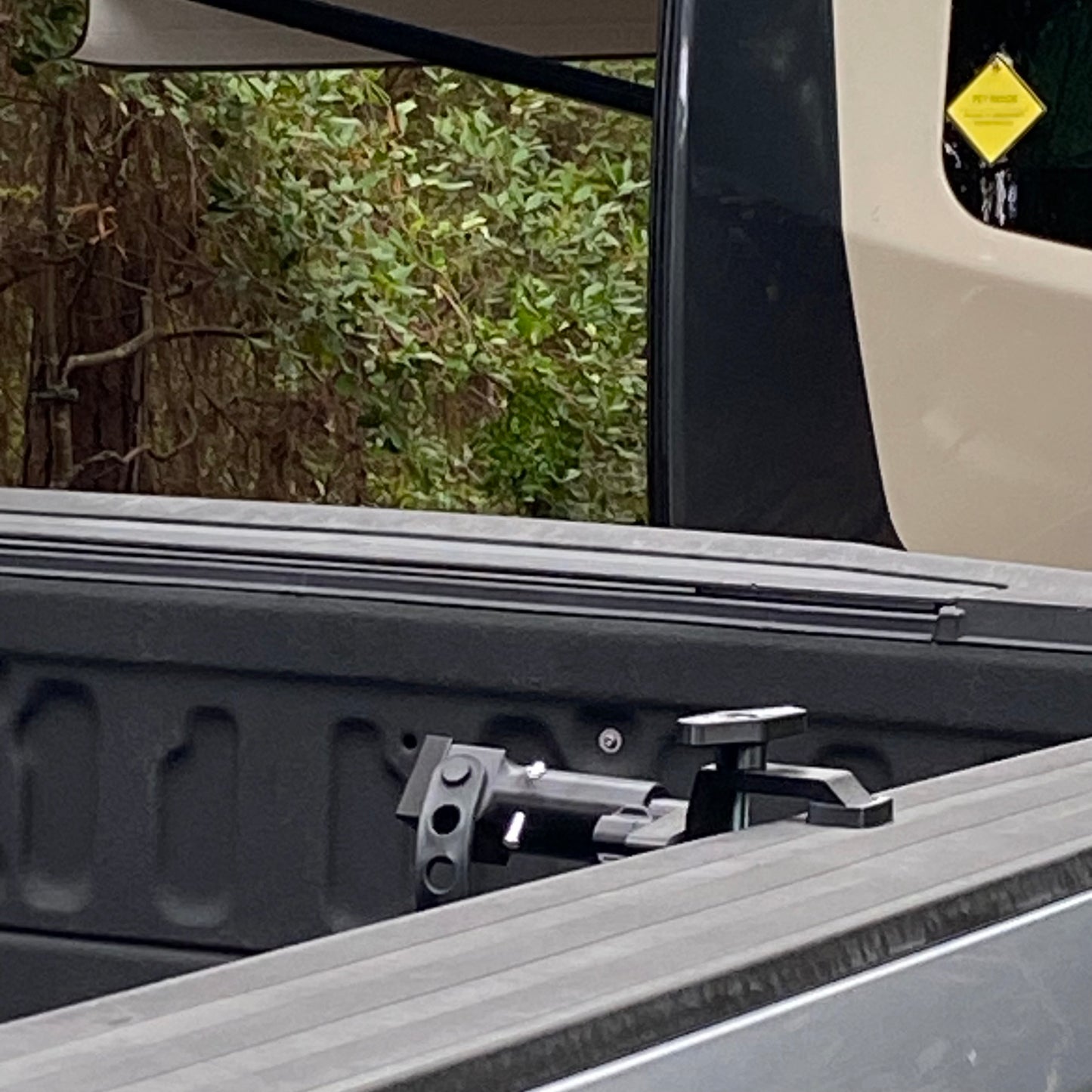 Truck Bed Bike Rack Clamp for E-Bikes (No Drill) – E-Z Rack