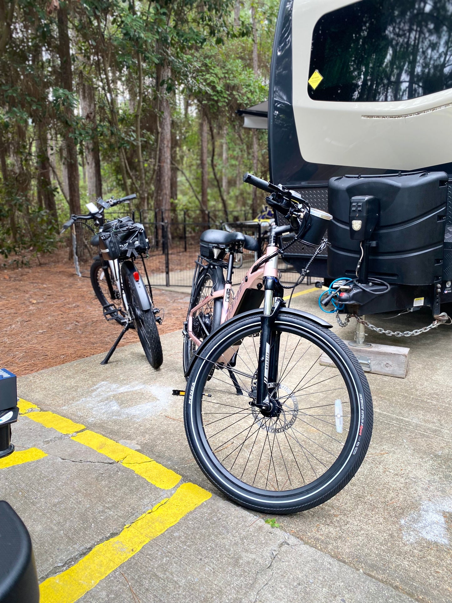 Truck Bed Bike Rack Clamp for E-Bikes (No Drill) – E-Z Rack